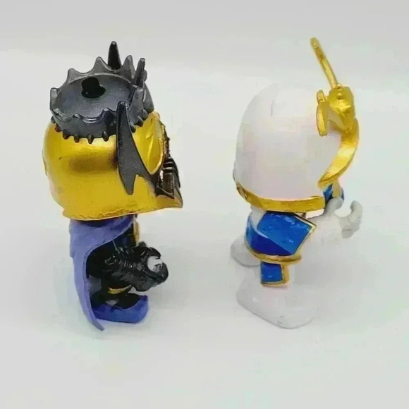 MOOSE SET OF 2 GOLD SKELETON/BlACK EXIS KING KNIGHT WORKING FIGURINES ACTION TOY - Picture 5 of 12